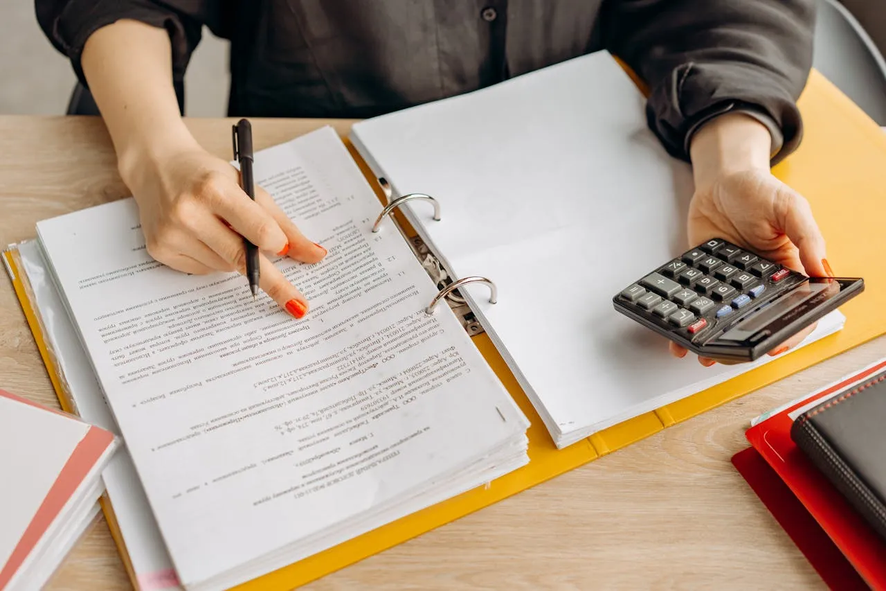 FIA ACCA professional working in an MNC