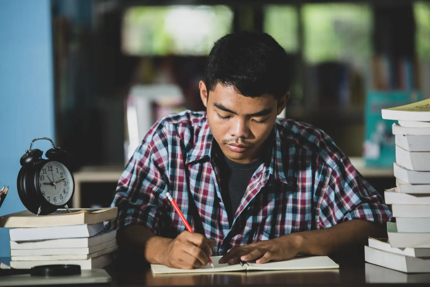student preparating for ACCA SBL exams