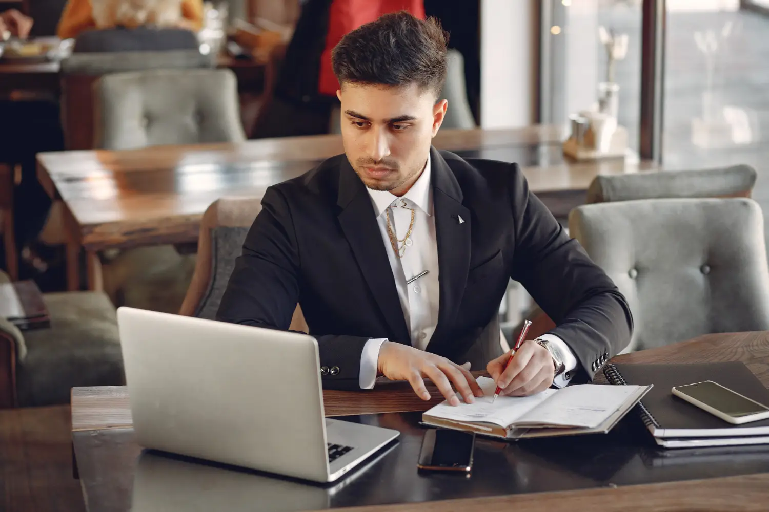 Accountant recording professional experience statement on myacca portal